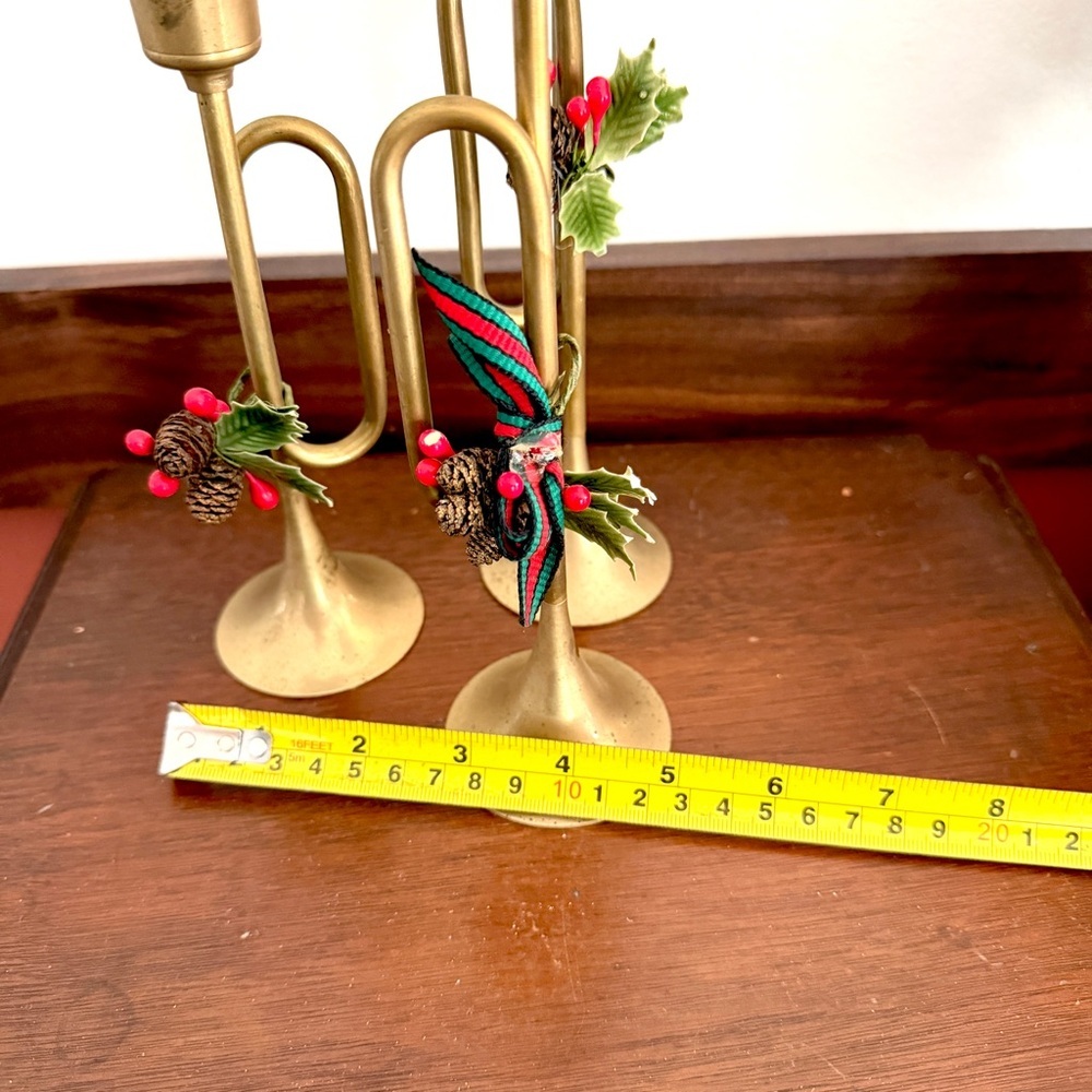 Vintage Brass Bugle Horn Candlestick Decor Trumpet Christmas Farmhouse Decor - Picture 12 of 13
